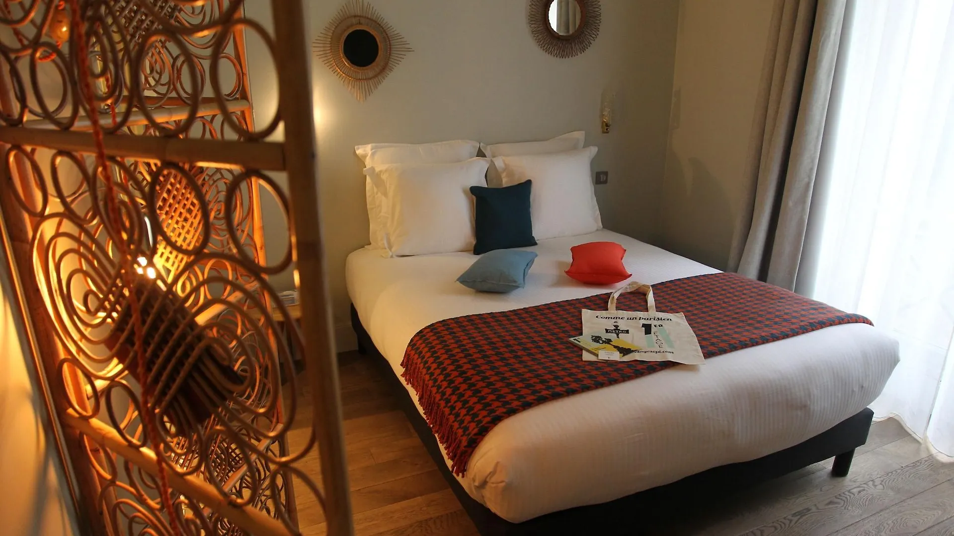 1er Etage Sopi-montmartre Otel 3*