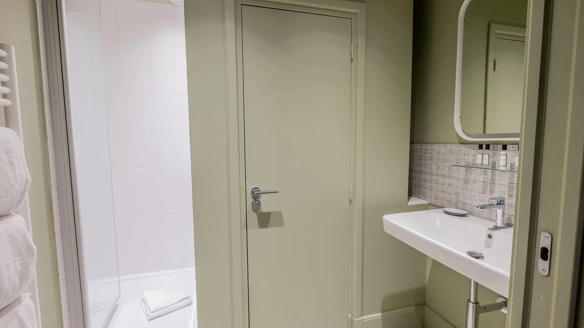 1er Etage Sopi-montmartre Otel Paris