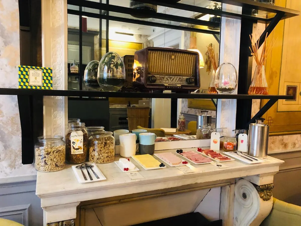 1er Etage Sopi-montmartre Otel Paris