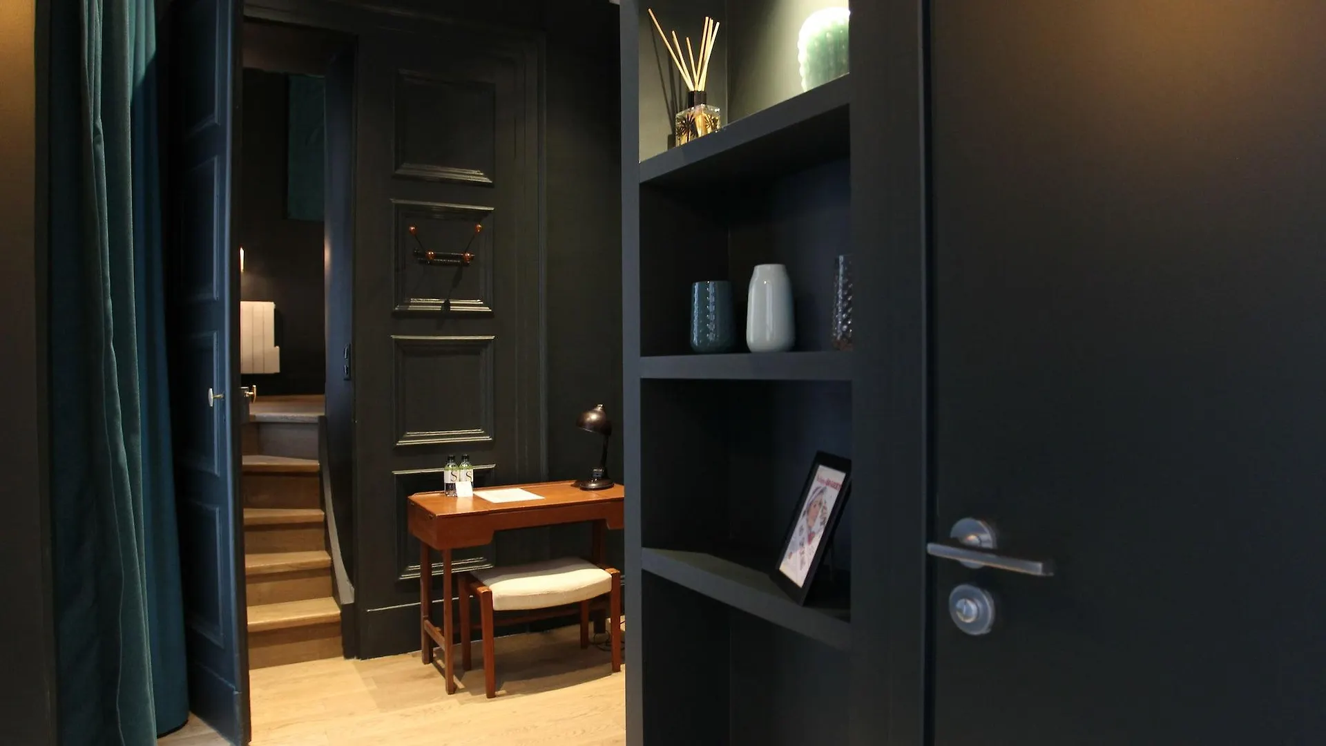 Hotel 1er Etage Sopi-montmartre 3*