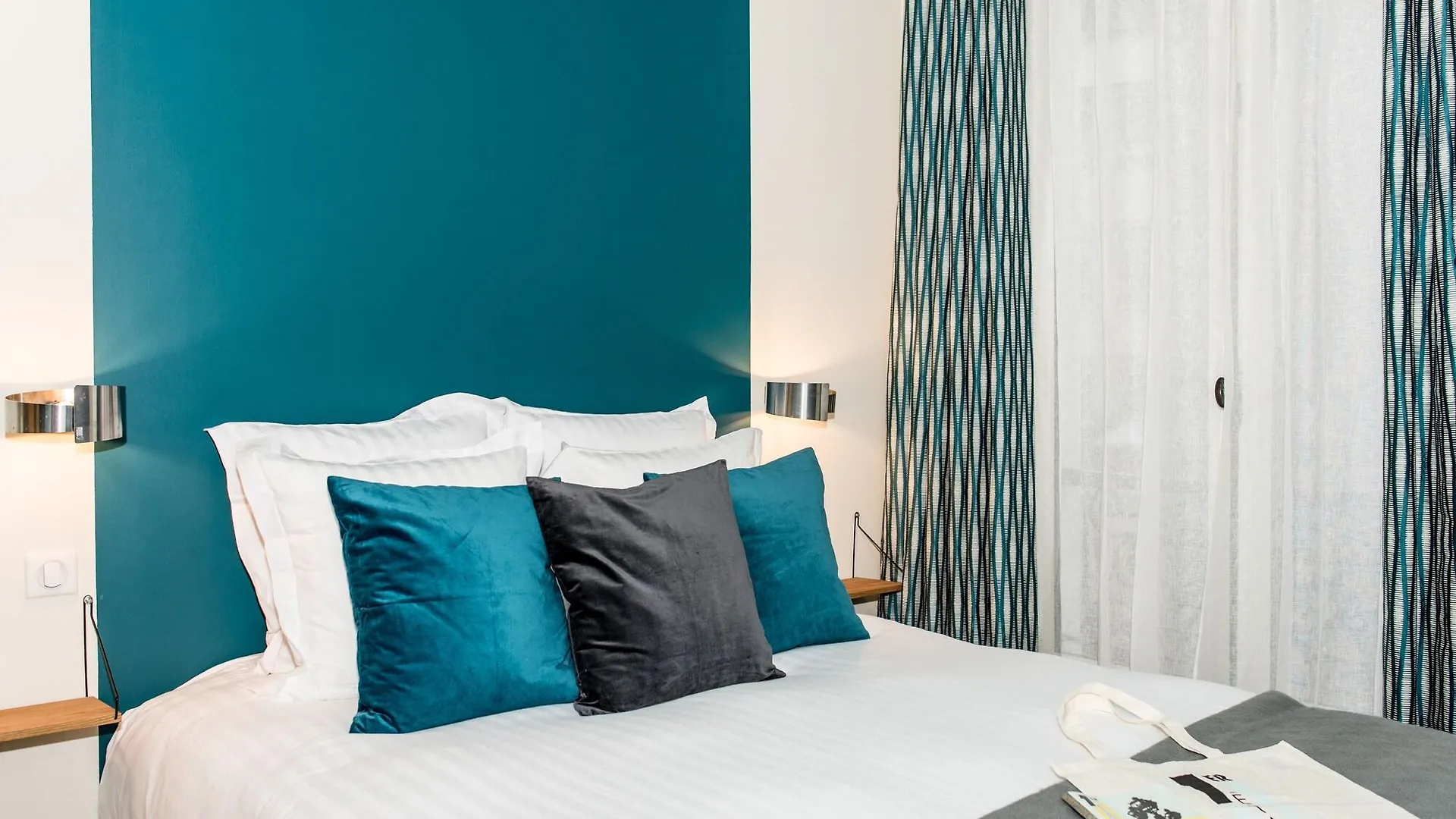 1er Etage Sopi-montmartre 3*