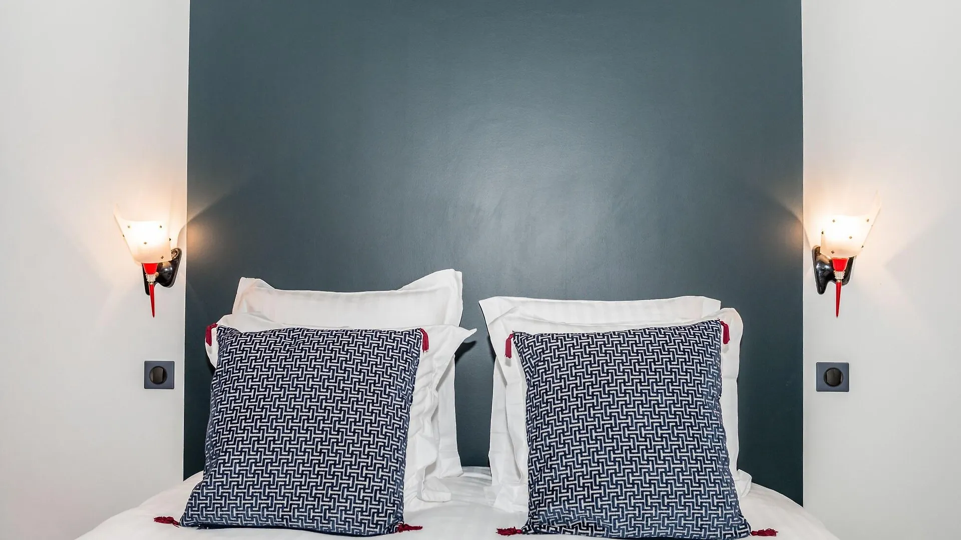 1er Etage Sopi-montmartre Hotel 3*