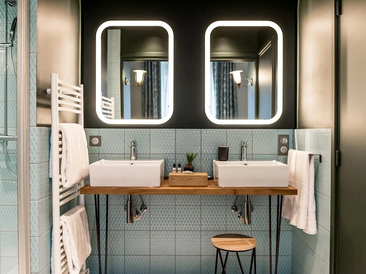 1er Etage Sopi-montmartre 3*